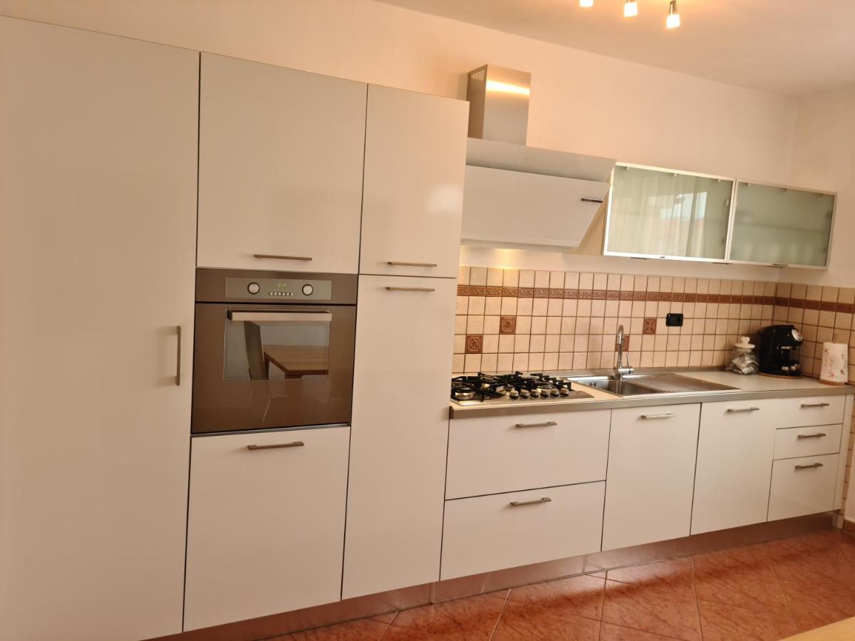 Apartmani Grzinic 로비니 외부 사진