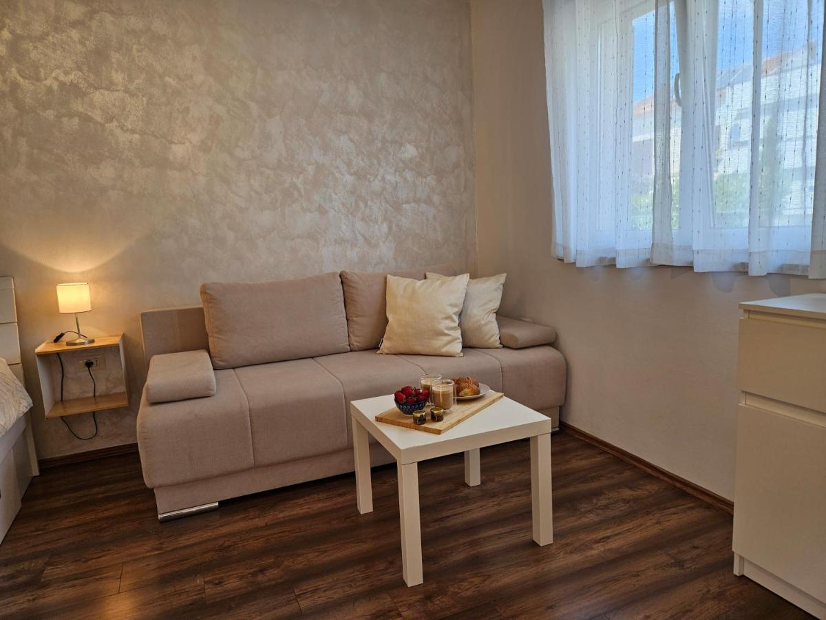 Apartmani Grzinic 로비니 외부 사진