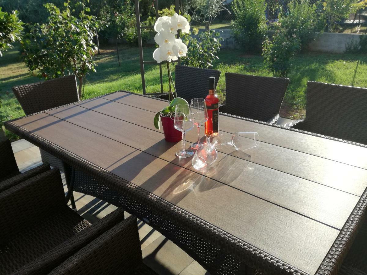 Apartmani Grzinic 로비니 외부 사진