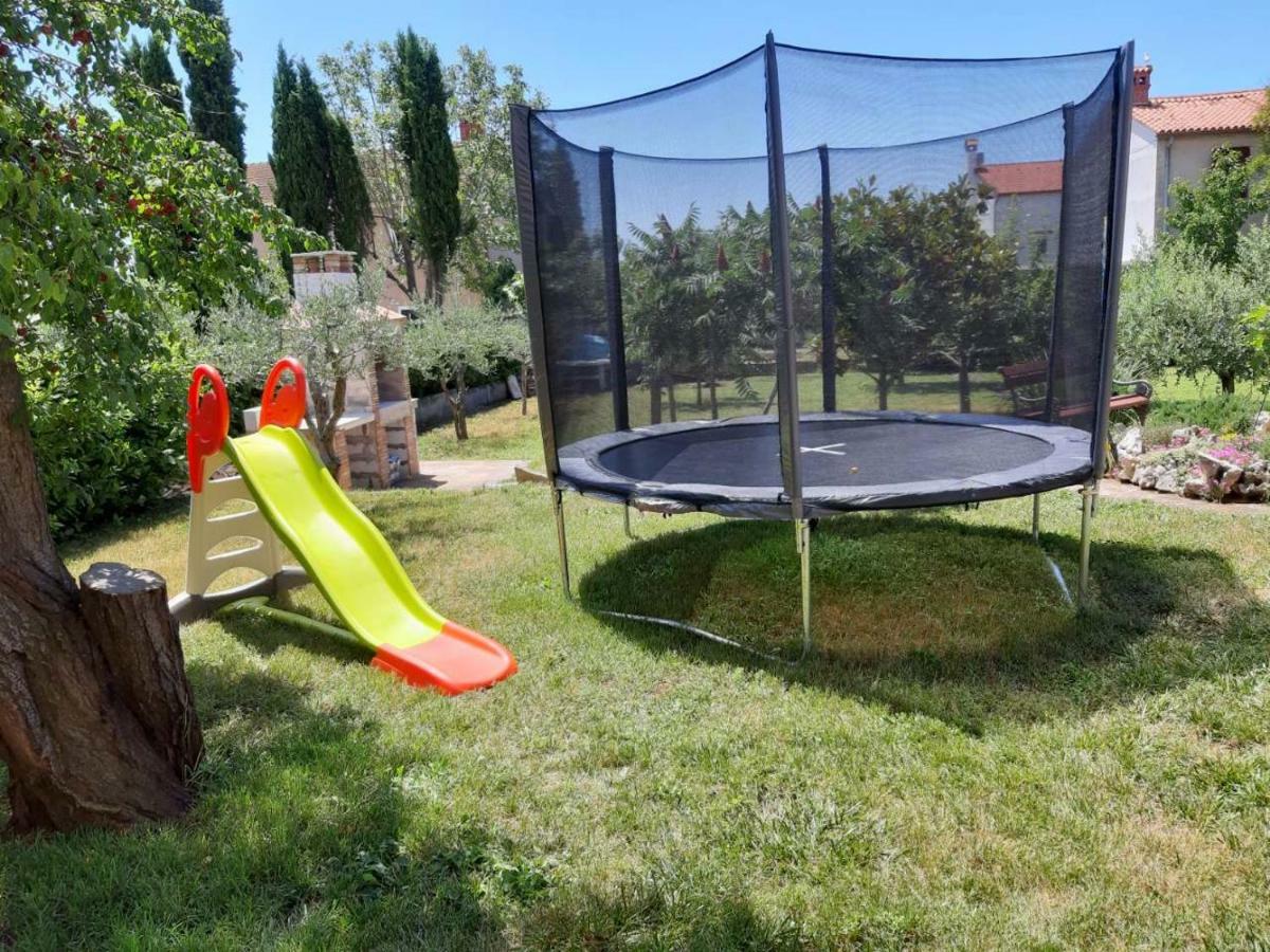 Apartmani Grzinic 로비니 외부 사진